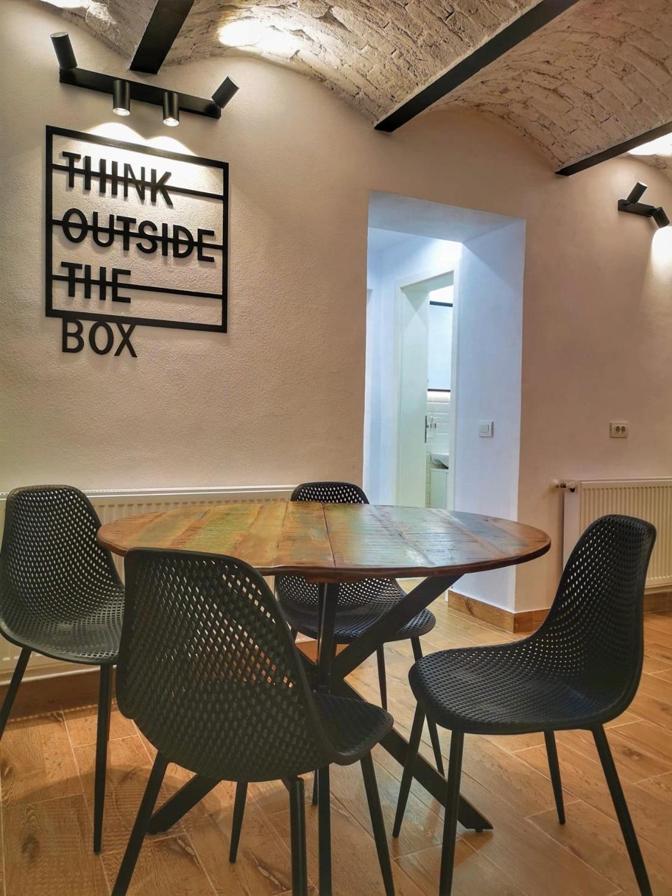T House 公寓