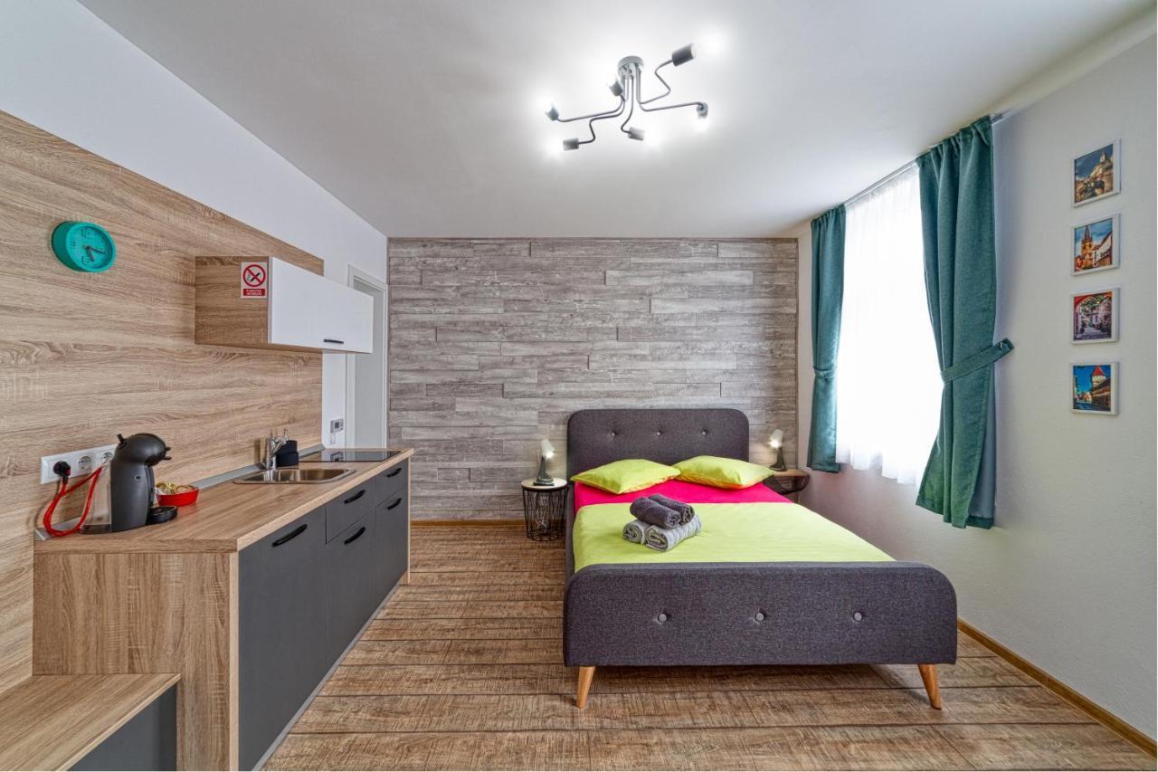 公寓 T House Sibiu